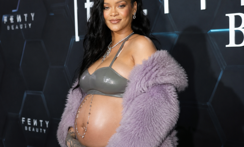 Rihanna Pregnant